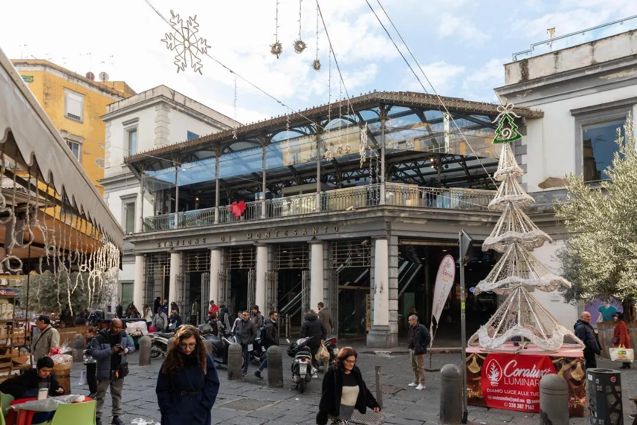 Apartment With Sea View With 2 Lifts Above Montesanto! Naples