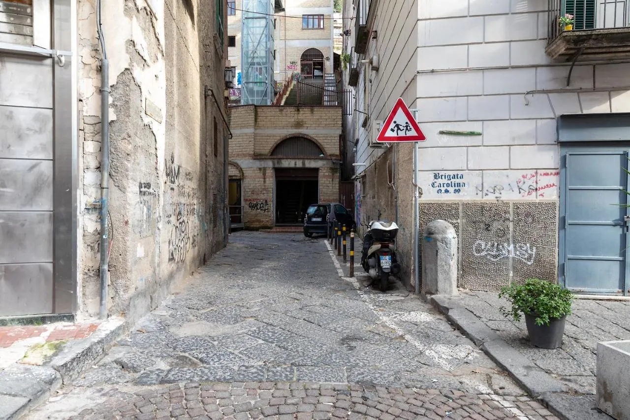 Apartment With Sea View With 2 Lifts Above Montesanto! Naples