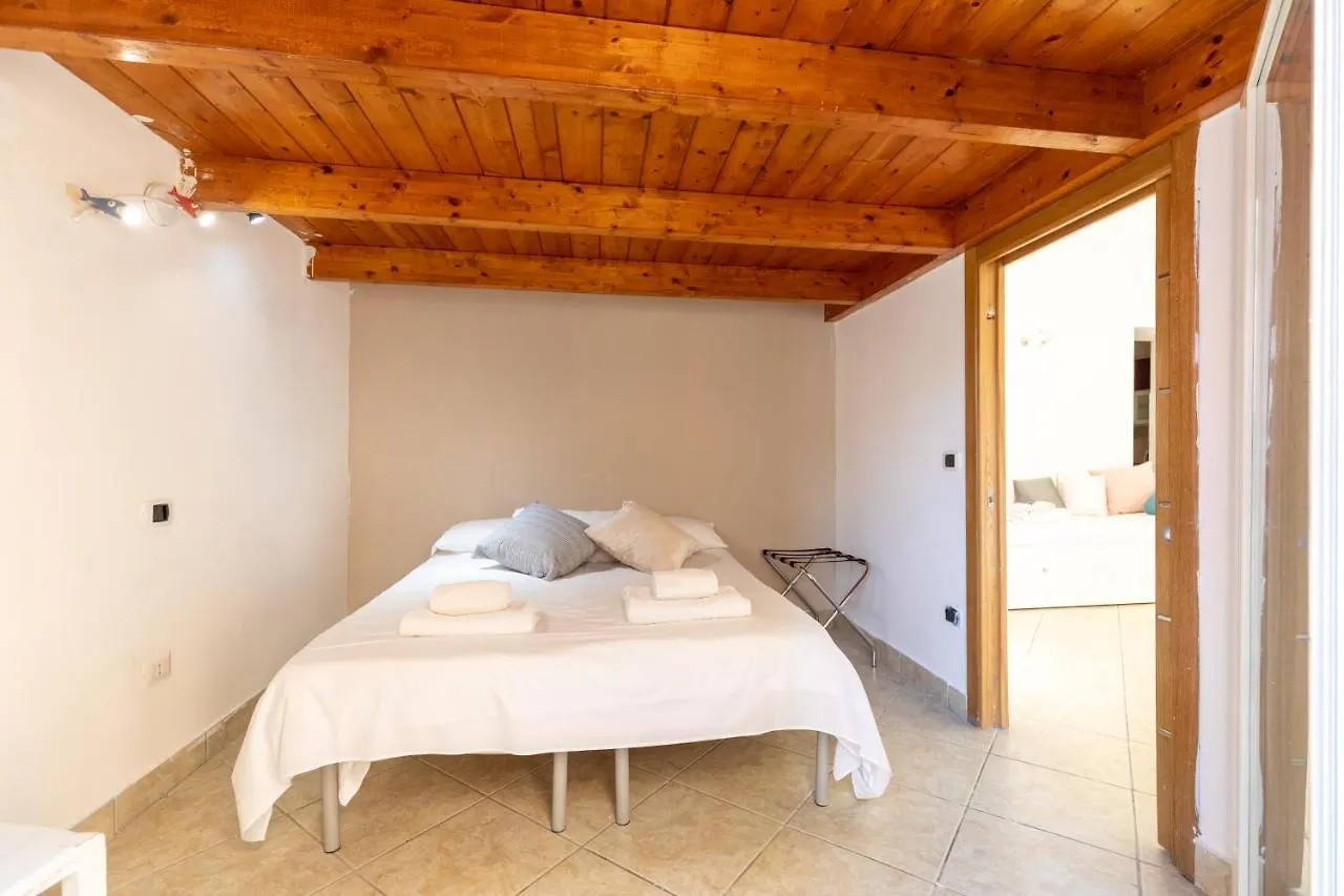 Apartment With Sea View With 2 Lifts Above Montesanto! Naples